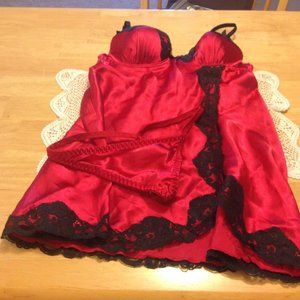 Gilligan & O'Malley nightie, Red And Black with thong, size small